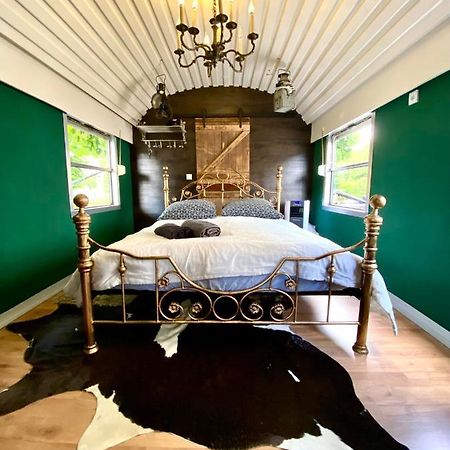 فيلا Gleis 1, Eisenbahn Waggon Mit Whirlpool Und Ofen Dahlem  المظهر الخارجي الصورة