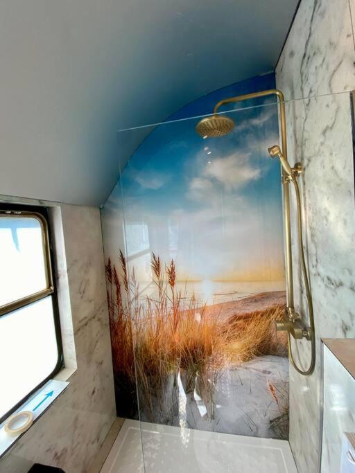 فيلا Gleis 1, Eisenbahn Waggon Mit Whirlpool Und Ofen Dahlem  المظهر الخارجي الصورة